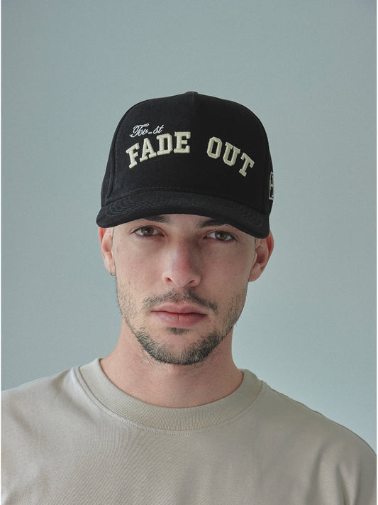 GORRA FADE OUT - NEGRA