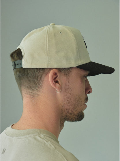 GORRA TOV - NEGRO/BEIGE