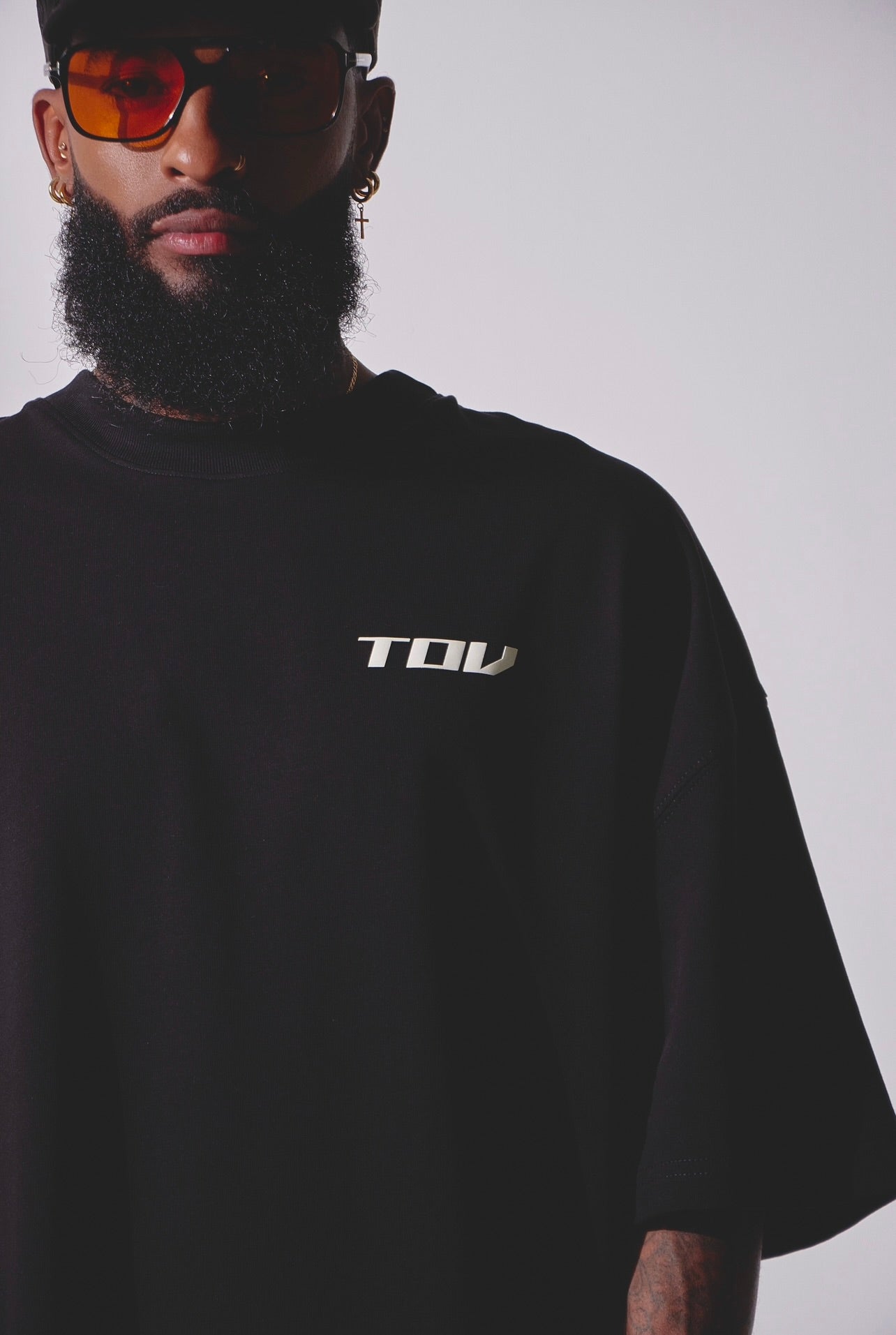 CAMISETA OVERSIZE TOV PRESENT - NEGRO