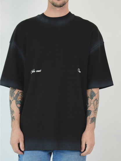 CAMISETA OVERSIZED PINTADA - NEGRA