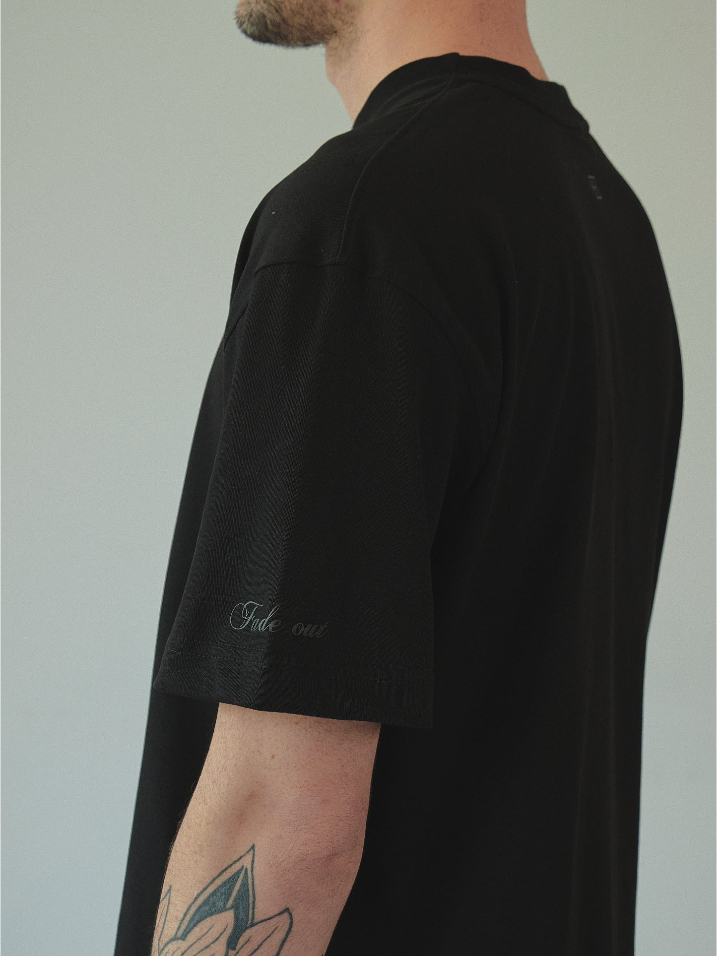 BOXY FIT FADE OUT - NEGRO