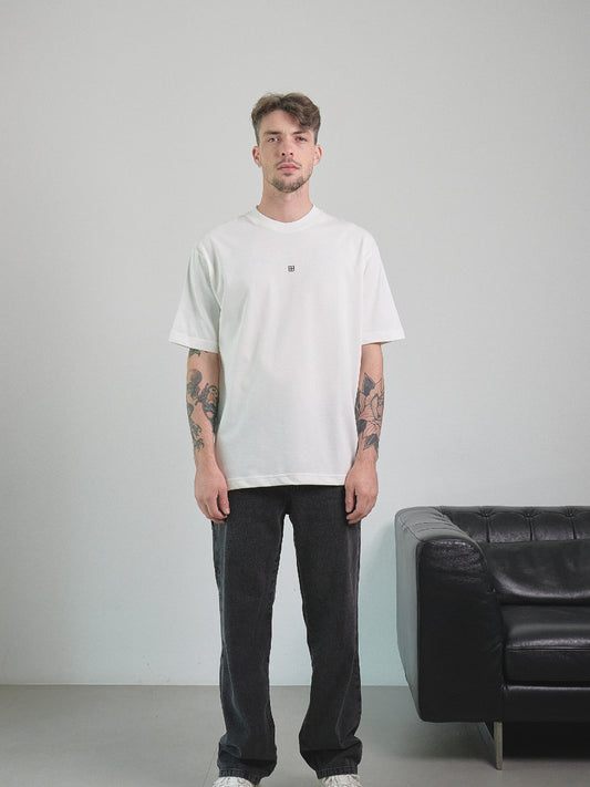 REGULAR FIT TOV STUDIOS - CREMA