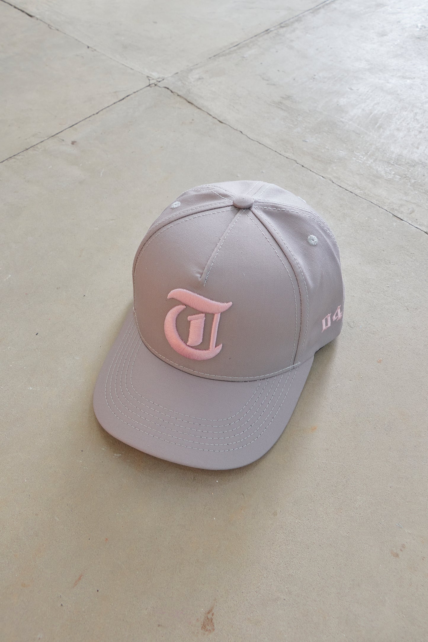 GORRA 5 PANELES - GRIS